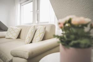 Exklusive Maisonette Wohnung am See, 5 Min zur SAP, Smart TV & Netflix - WeHome Premium