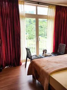 Cloud & Mist Inn-Stay with Mountain Views in Kotagiri, Near Ooty - Kodanād