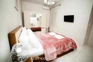 Camara ExpoBoutique Family MSLiving