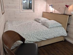 B&B / Chambres d'hotes Roulotte avec terrasse a Montreuil : photos des chambres
