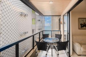 Apartamento em condomínio pé na areia - EFE0803