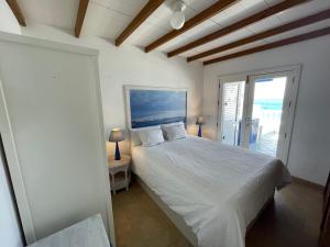 La Paloma Blanca - The White Dove