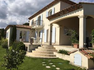 Villas Bastide familiale cadre idyllique vue St Paul de Vence : photos des chambres