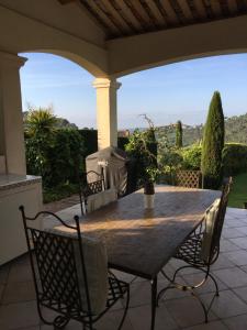 Villas Bastide familiale cadre idyllique vue St Paul de Vence : photos des chambres