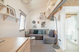 Mezzanine Stylish Apartments by Vacationy