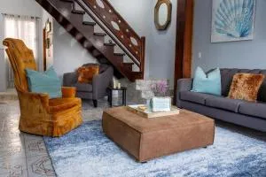 Rusty Blue 2 Bedroom - Turneffe