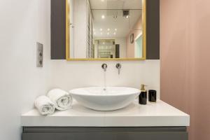 Urban Chic - City Center - Cozy Apartment - Zurawia