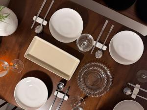 Middle of Hongdae and Gangnam with green line