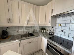 1 CHAMBRES, PKG, A MI CHEMIN ENTRE PLAGES ET CENTRE HISTORIQUE