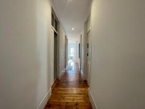 Embassy Arriaga Private Elegance Rooms in Stylish Shared Apartment