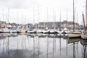 Maisons de vacances Large house 80m from the port of Paimpol : photos des chambres