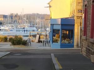 Maisons de vacances Large house 80m from the port of Paimpol : photos des chambres