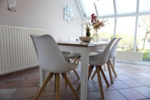 Kustverhuur, Breskens Zwin 242