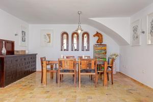 Villa Poniente Montiboli by Buccara