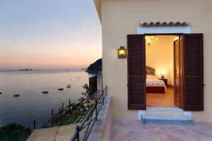 Torre Sponda - Casa Grande, Private Beach