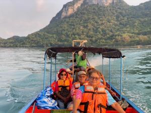 PhaluaiHomestay พะลวยโฮมสเตย์ บ้านไม้