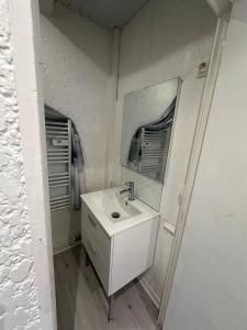 Appartements Timounyan T1 N23 centre ville Animaux acceptes : photos des chambres