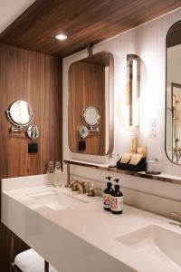 Public House Bangkok, a Member of Design Hotels