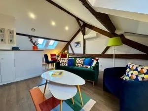 Les Lys D'or vue Château Hyper Centre climatisé - Rou-Marson