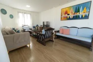 welcome to Maison Bleue! - Cajiru