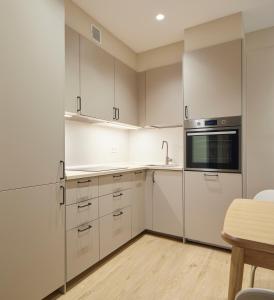 Laztana by FeelFreeRentals