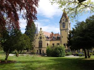 Ferienwohnung im Schlossgartenhaus am Bodensee mit Balkon und Gartenterrasse in Konstanz