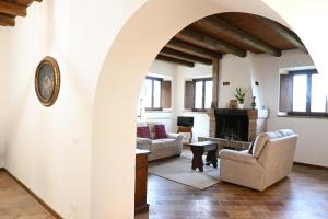 SE147 - Senigallia, porzione di casale su due livelli