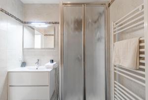 Maisons de vacances Peaceful Studio Swimming Pool Near Menton : photos des chambres