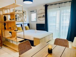 LÉlégant Studio Centre, Parking privé, Clim, Terrasse