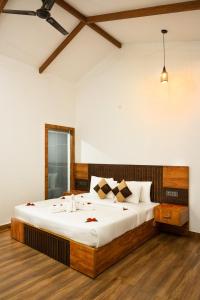 Tealawn Pool Villa, Munnar