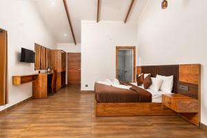 Tealawn Pool Villa, Munnar