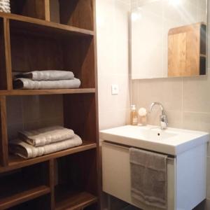 LÉlégant Studio Centre, Parking privé, Clim, Terrasse