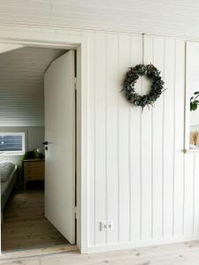 Split-Level Holiday Home With View Of Årø