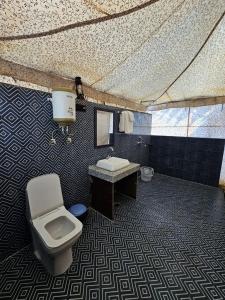 THE VaNASHRYA RESORT & JUNGLE SAFARI