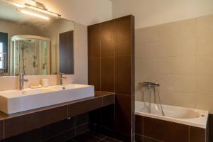 Villa Phos with Panoramic Sea View