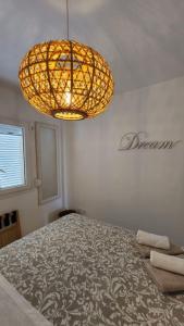 142 - Livingtarifa Mango