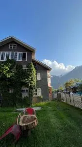 Dreamhills homestay pahalgam - Ārau
