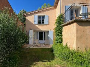 Maisons de vacances Historic Bastide With Private Pool In The Luberon : photos des chambres