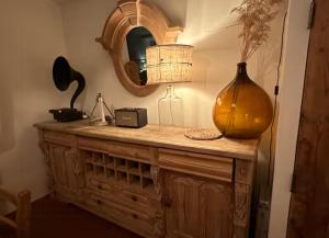 Bohemian House Overlooking Roussillon