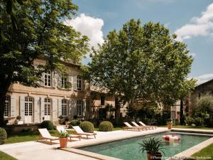 Maisons de vacances Historic Mansion In The Heart Of Provence : photos des chambres