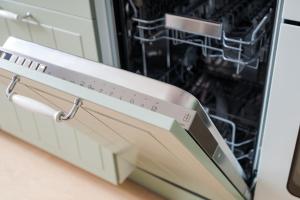 Metro Młynów Colourful Apartment