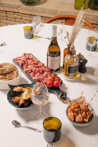 B&B / Chambres d'hotes Les Villas du Chateau de Lastours : photos des chambres