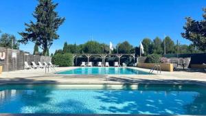 Camping 2 étoiles - Piscine - ccb0fdi