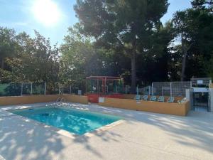 Campings Camping 2 etoiles - Piscine - ccb0fdi : photos des chambres