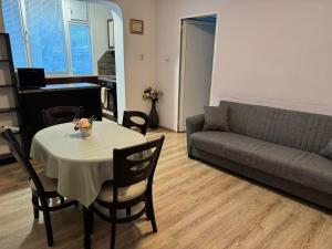 Karshiaka All-You Need Apartment