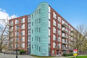 4 Bed Balcony Greenwich Retreat