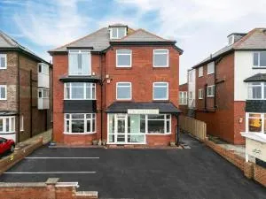 The Wheeldale - Sandsend