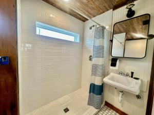 Gibbs Cottage #8 Little Blue Heron in Old Town