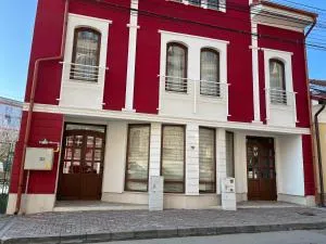 Casa Eden - Mănăştiur