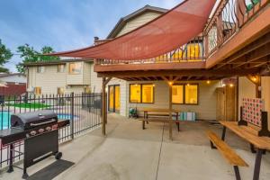 Backyard Oasis Pool Is A Beautiful Home
